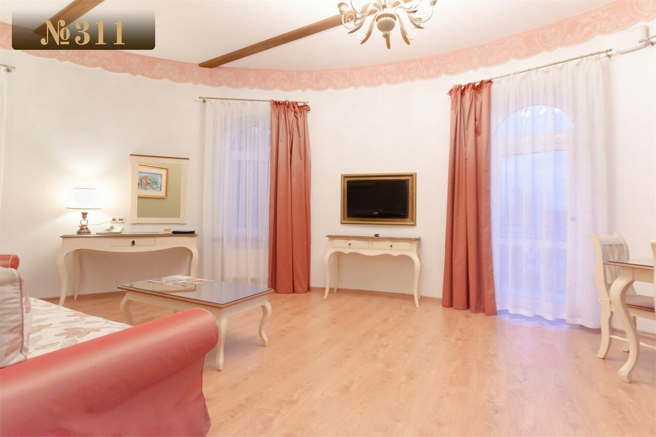 Гостиница В некотором царстве Поляны