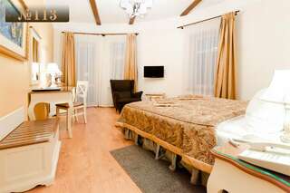 Гостиница В некотором царстве Поляны Улучшенный Стандартный номер-2