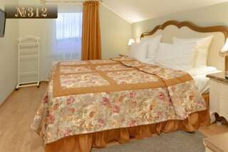 Гостиница В некотором царстве Поляны Семейный сьют-6