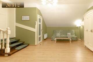 Гостиница В некотором царстве Поляны Семейный сьют-4